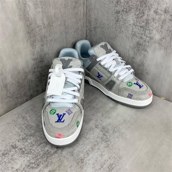 20251128154045674 390